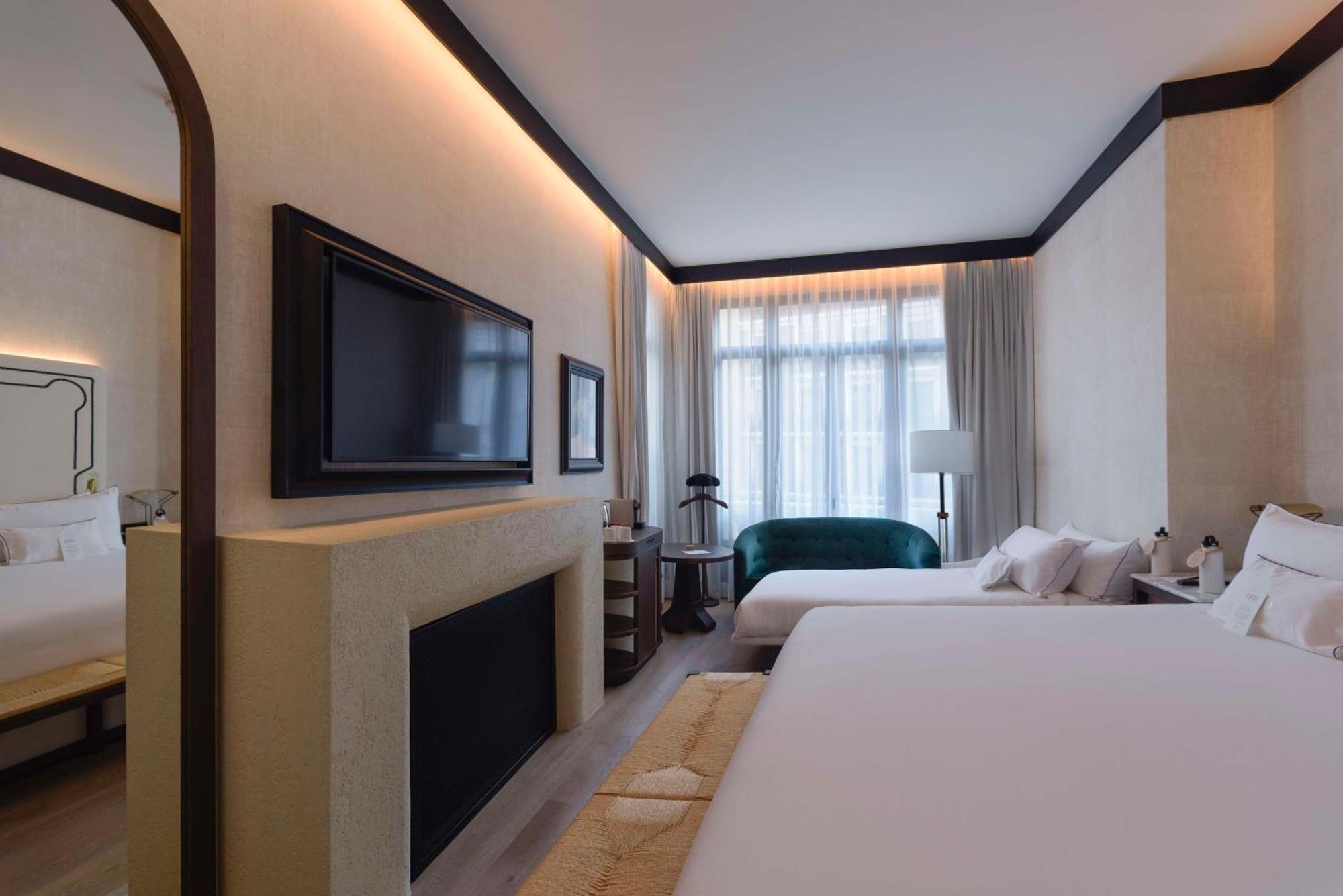Hotel Montera Madrid, Curio Collection By Hilton 外观 照片