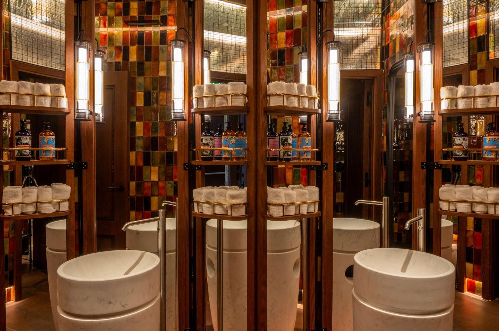 Hotel Montera Madrid, Curio Collection By Hilton 外观 照片